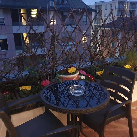 מילאנו The Boheme Vintage Junior Suite ---- Cozy & Quiet & Comfortable With Private Bathroom & Fully Equipped Kitchenette & Cozy Balcony - Lift To 4Th Floor - Metro' Verde -Green Subway Porta Genova מראה חיצוני תמונה